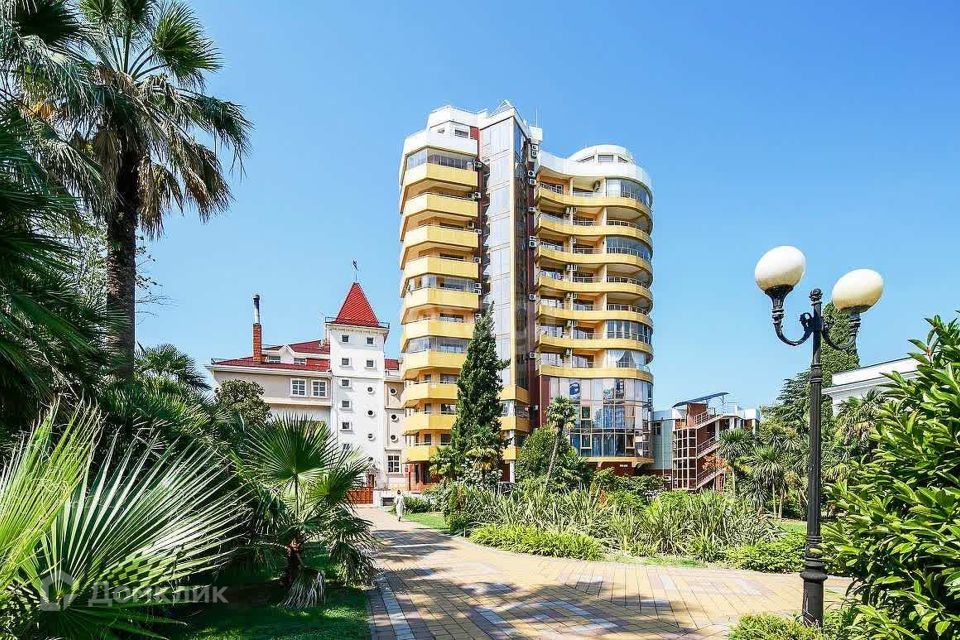Сдаётся 2-комнатная квартира, 158 м²