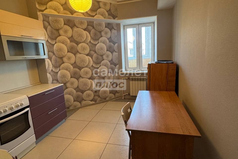 Продаётся 1-комнатная квартира, 43.7 м²