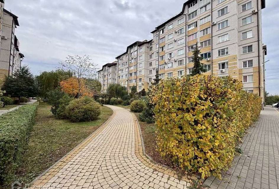Продаётся 1-комнатная квартира, 42.7 м²