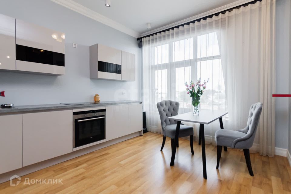 Продаётся 3-комнатная квартира, 95.9 м²