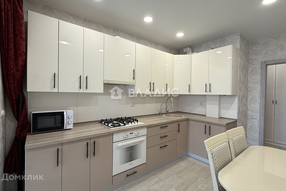 Продаётся 2-комнатная квартира, 60 м²