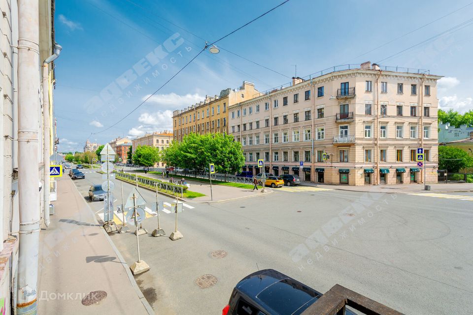Продаётся 2-комнатная квартира, 68.2 м²