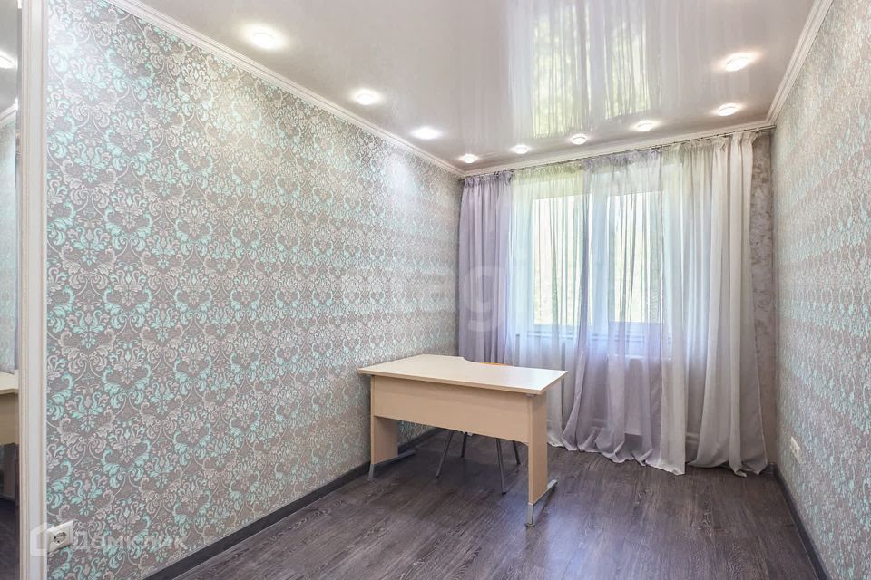 Продаётся 3-комнатная квартира, 56.4 м²
