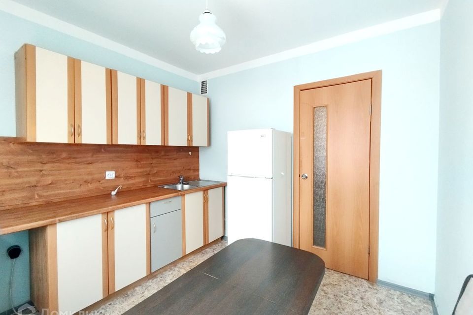 Продаётся 1-комнатная квартира, 37.7 м²