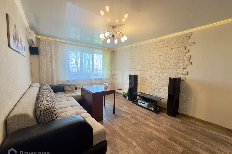 Продаётся 3-комнатная квартира, 60.5 м²