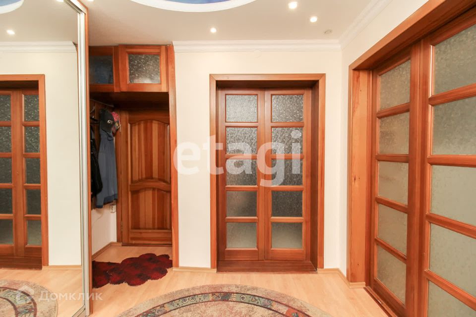 Продаётся 3-комнатная квартира, 61.9 м²
