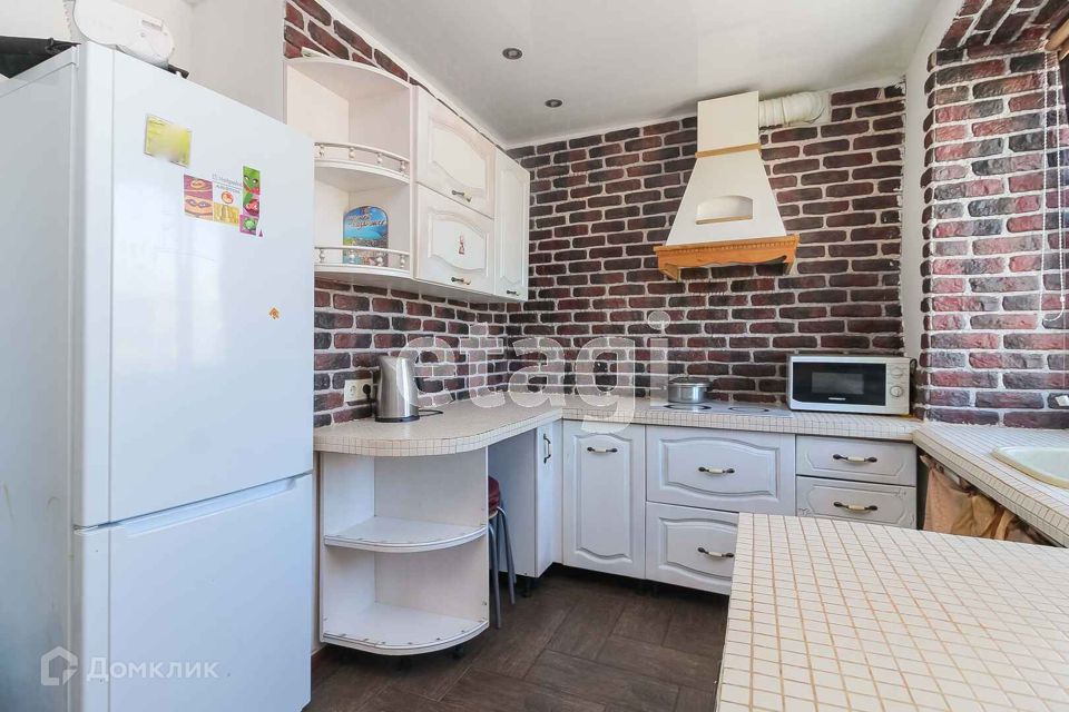 Продаётся 3-комнатная квартира, 55.5 м²