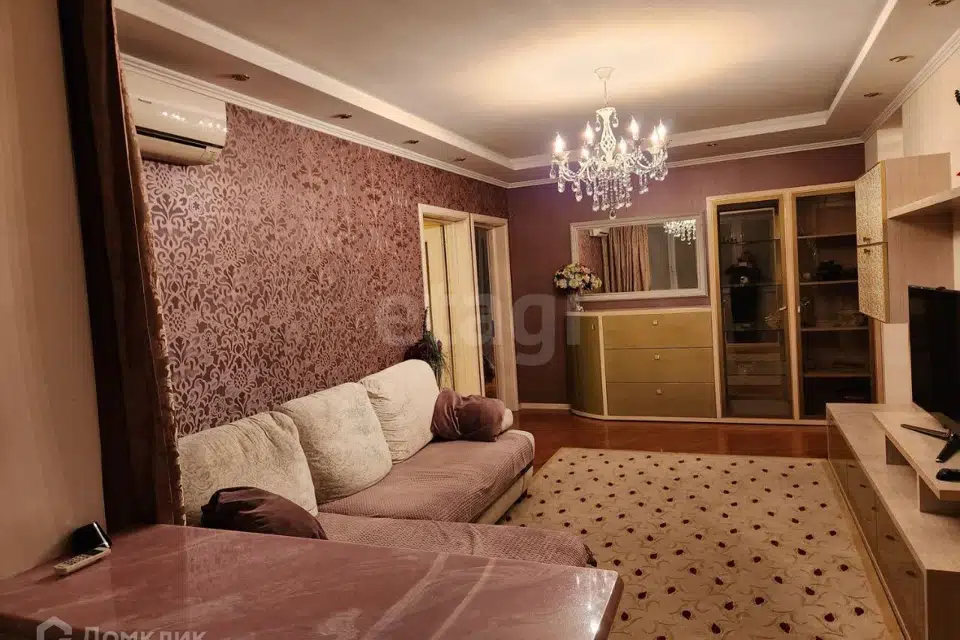 Продаётся 3-комнатная квартира, 74.3 м²