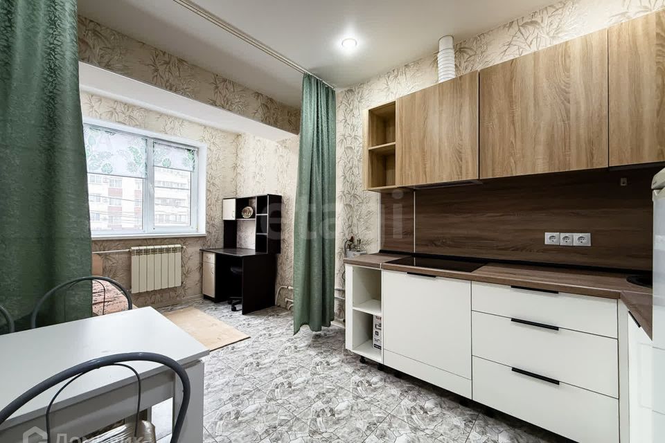 Продаётся 1-комнатная квартира, 41.92 м²