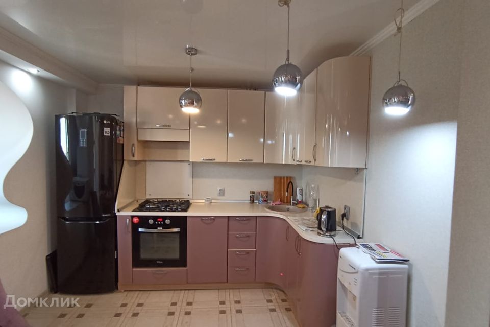 Продаётся 3-комнатная квартира, 60.7 м²