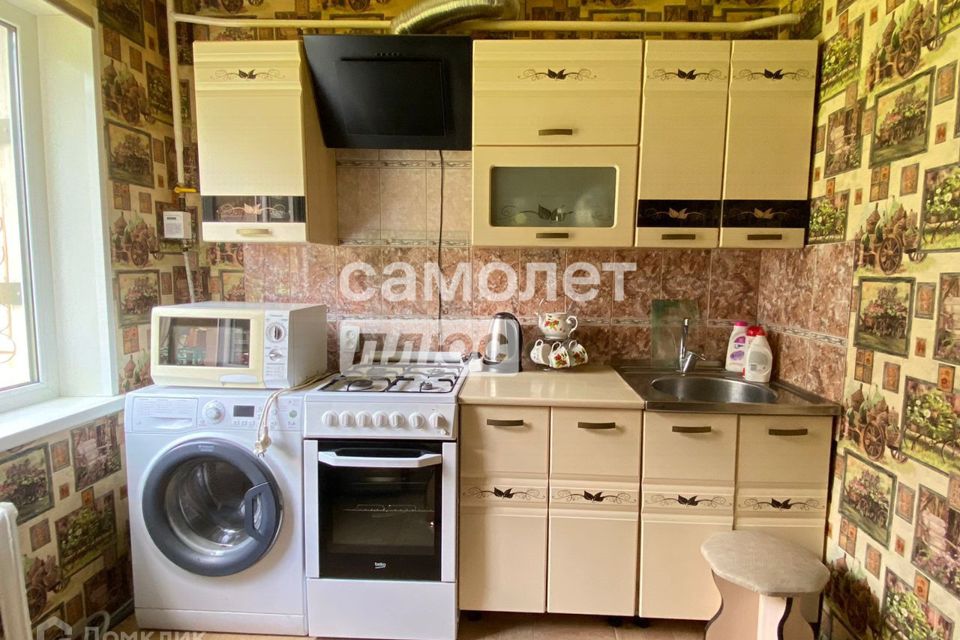Продаётся 3-комнатная квартира, 55.4 м²
