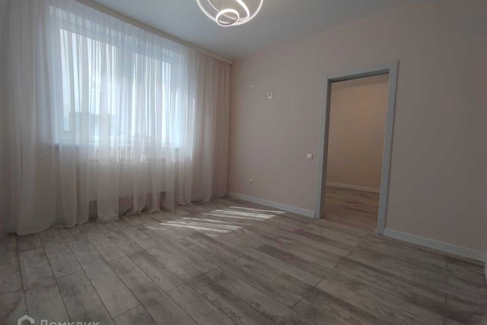 Продаётся 1-комнатная квартира, 42 м²