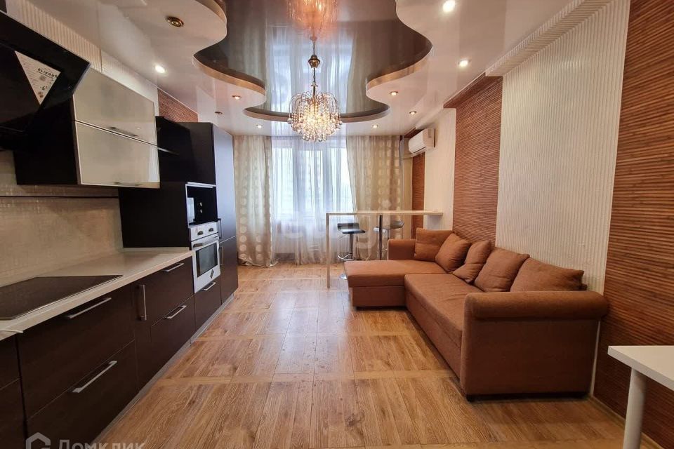 Продаётся 1-комнатная квартира, 56.7 м²