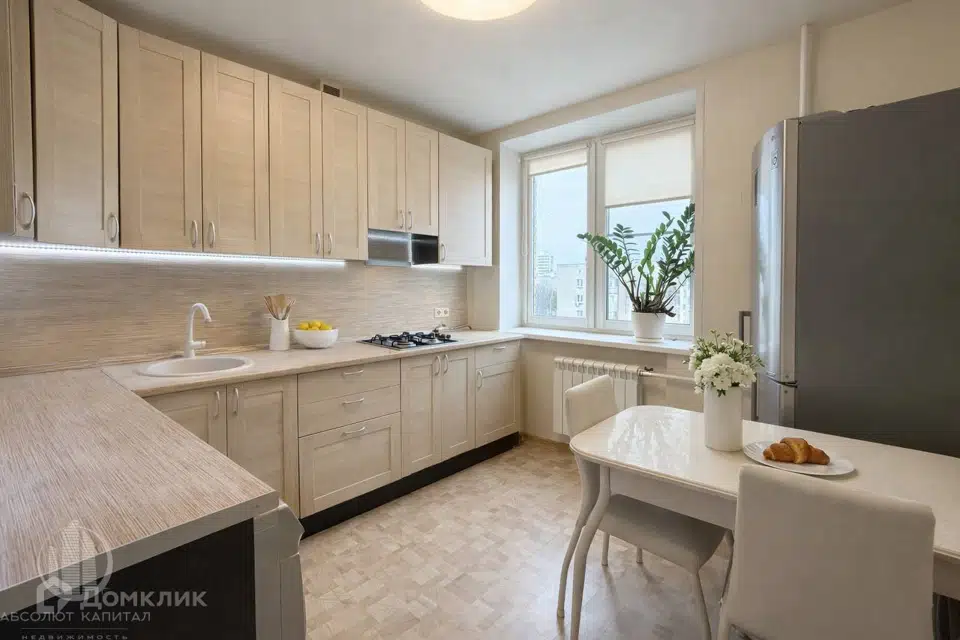 Продаётся 3-комнатная квартира, 61.7 м²