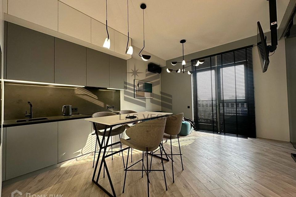 Сдаётся 1-комнатная квартира, 60 м²