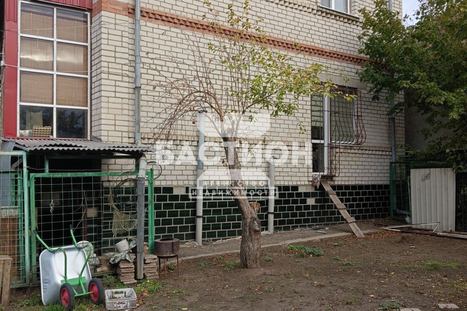 Продаётся 2-этажный дом, 145 м²