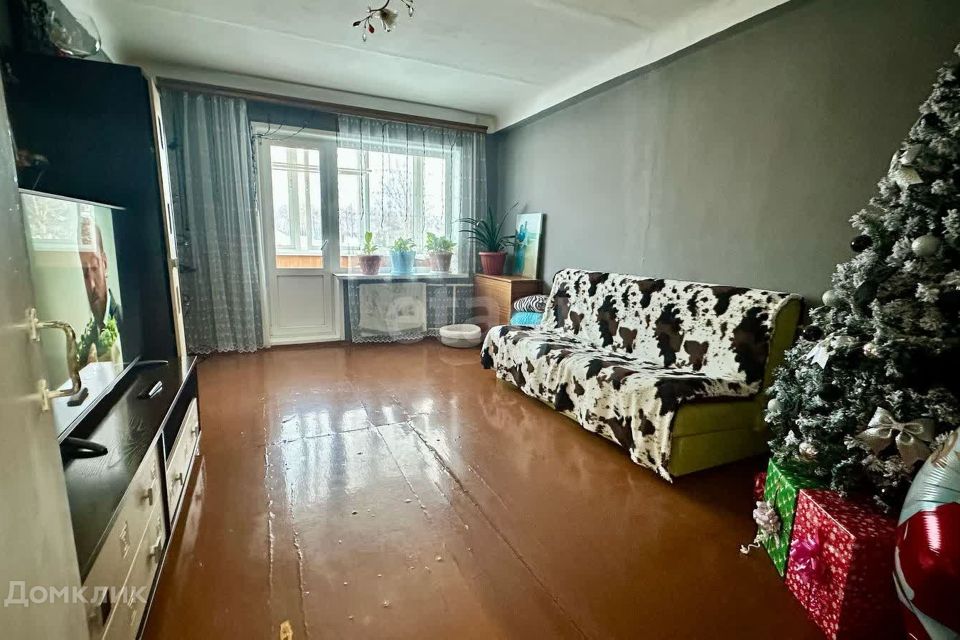 Продаётся 3-комнатная квартира, 55.9 м²
