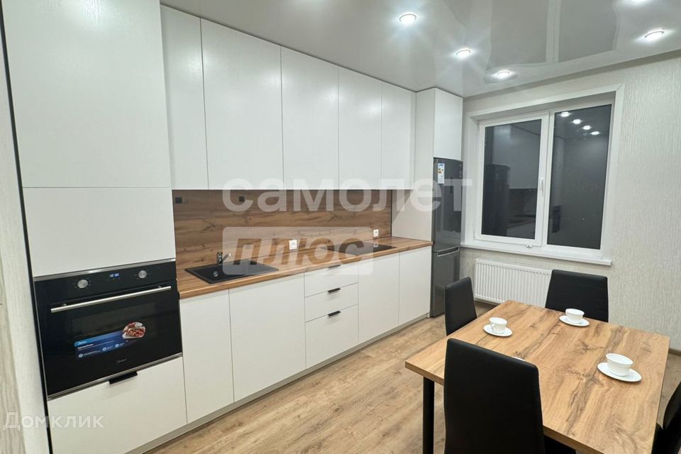 Сдаётся 2-комнатная квартира, 55 м²