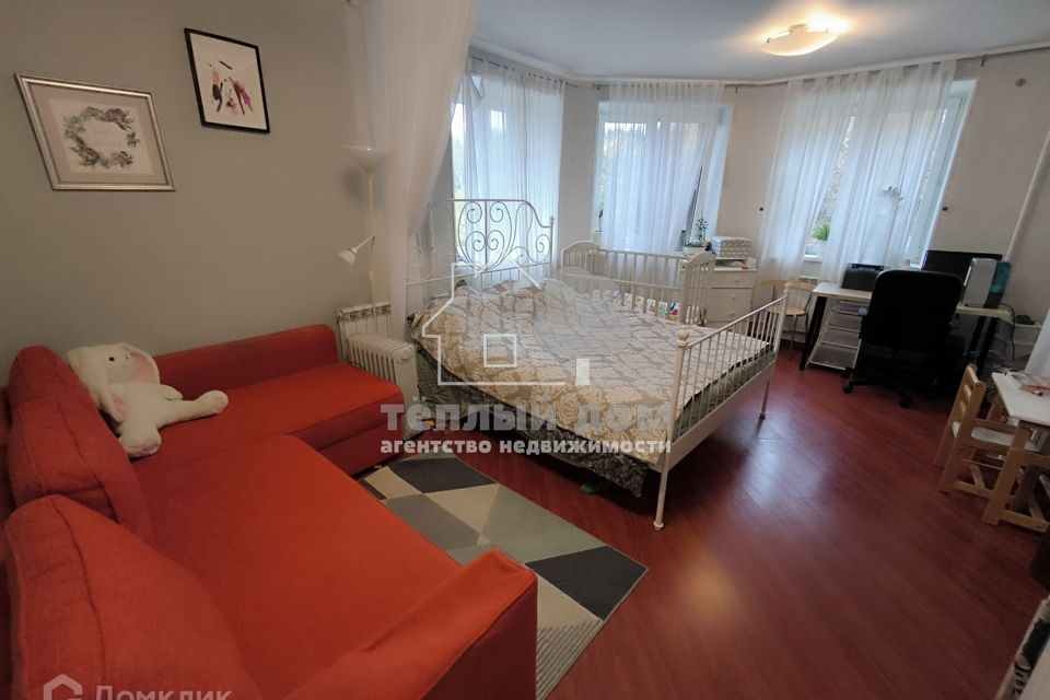 Продаётся 1-комнатная квартира, 42.1 м²