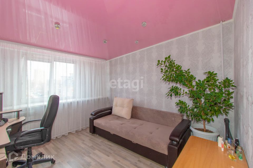 Продаётся 2-комнатная квартира, 63.4 м²