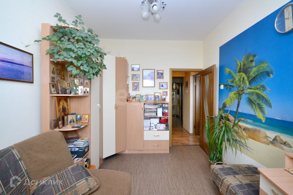 Продаётся 4-комнатная квартира, 94 м²
