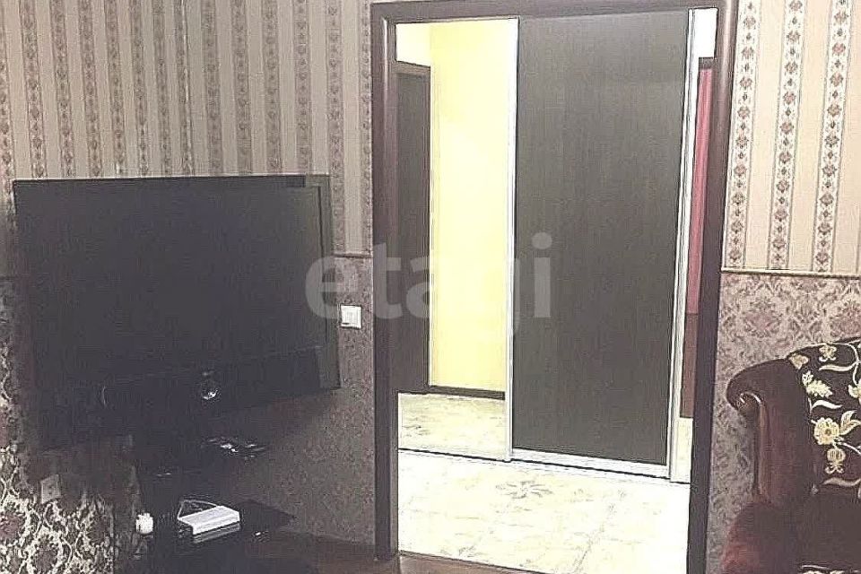 Продаётся 2-комнатная квартира, 60.8 м²