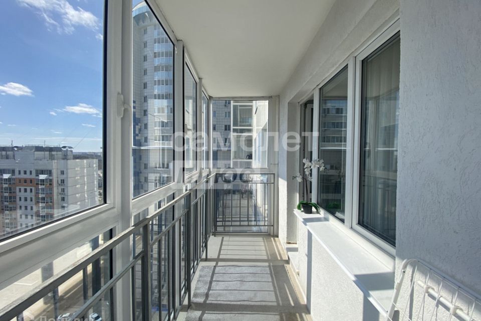 Продаётся 2-комнатная квартира, 80.3 м²