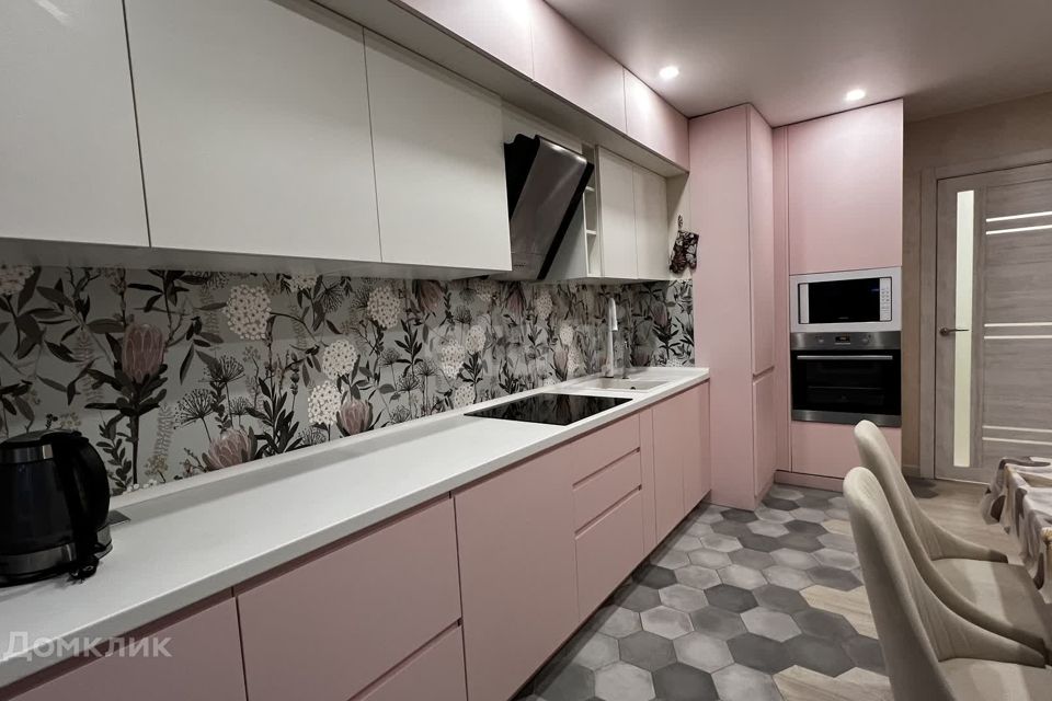 Продаётся 2-комнатная квартира, 64.8 м²