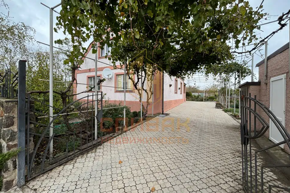 Продаётся 2-этажный дом, 102 м²