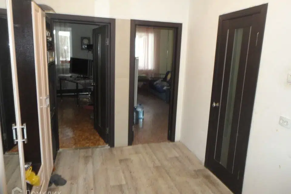 Продаётся 1-комнатная квартира, 52 м²