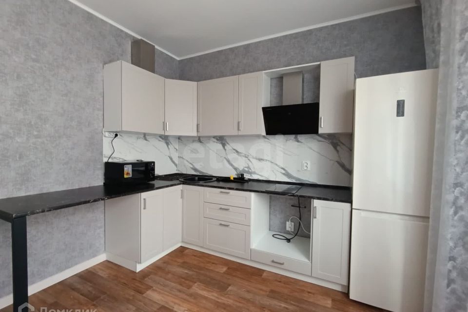 Сдаётся 1-комнатная квартира, 42 м²