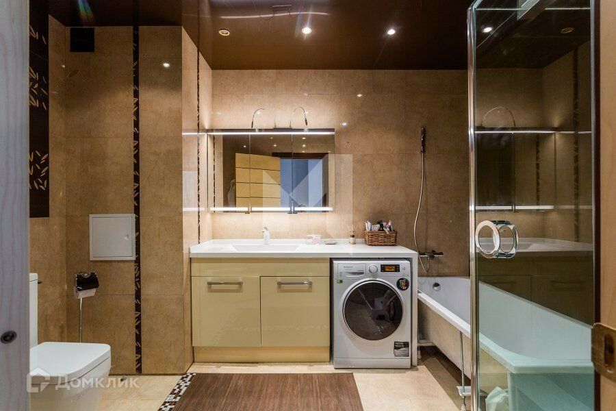 Сдаётся 3-комнатная квартира, 138 м²