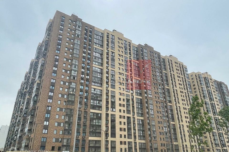 Продаётся 1-комнатная квартира, 42 м²