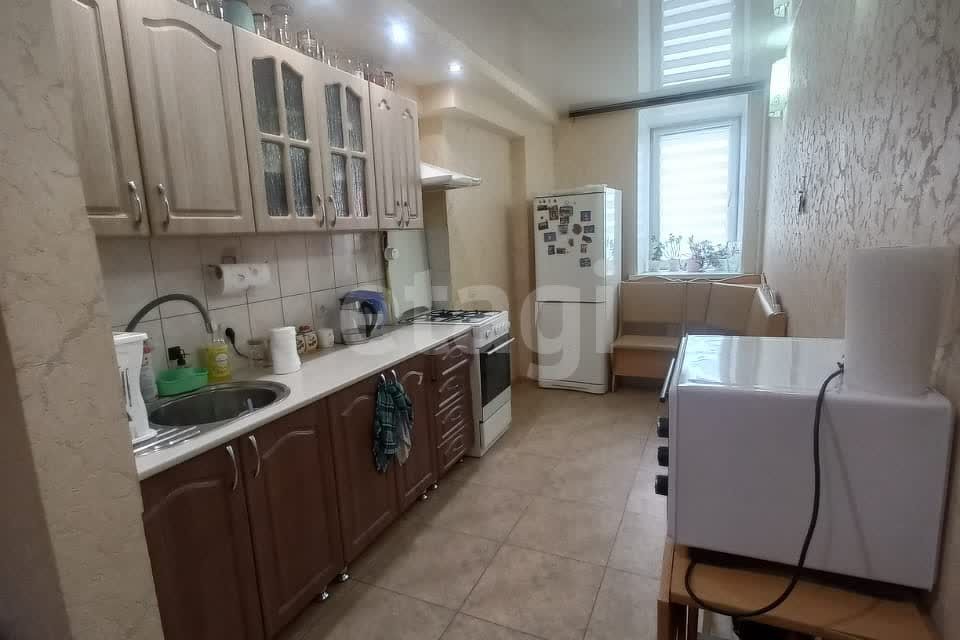 Продаётся 4-комнатная квартира, 76.9 м²