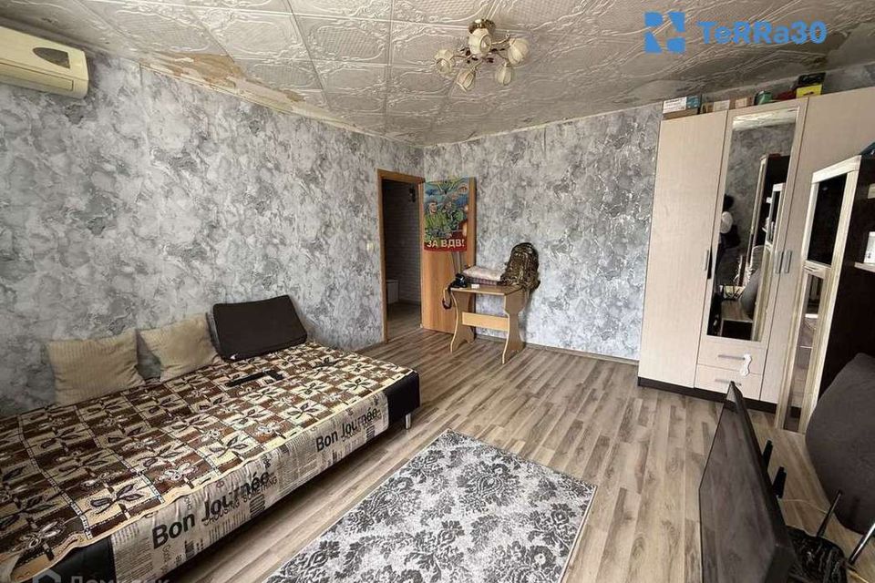 Продаётся 3-комнатная квартира, 57.8 м²