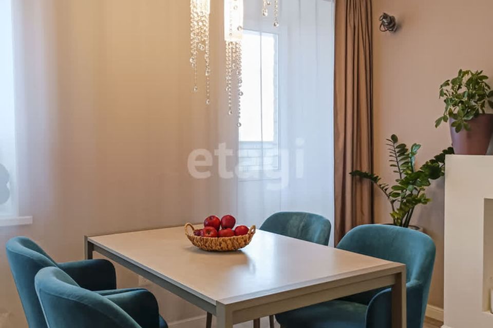 Продаётся 2-комнатная квартира, 64.8 м²