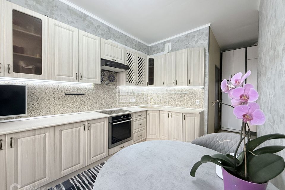 Продаётся 3-комнатная квартира, 70.2 м²