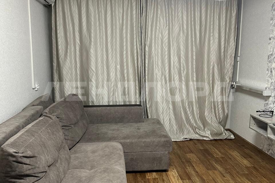 Сдаётся 1-комнатная квартира, 37 м²