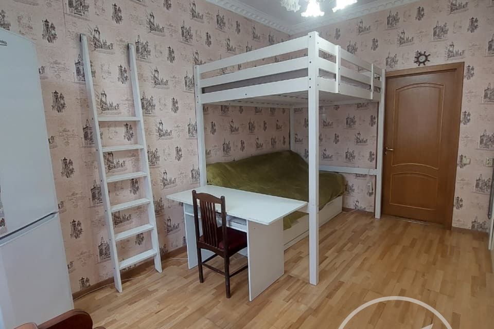 Продаётся комната в 4-комн. квартире, 15 м²
