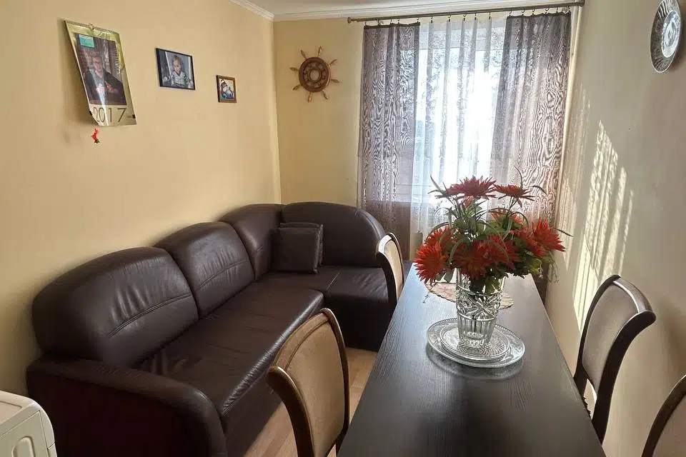 Продаётся 3-комнатная квартира, 55.6 м²