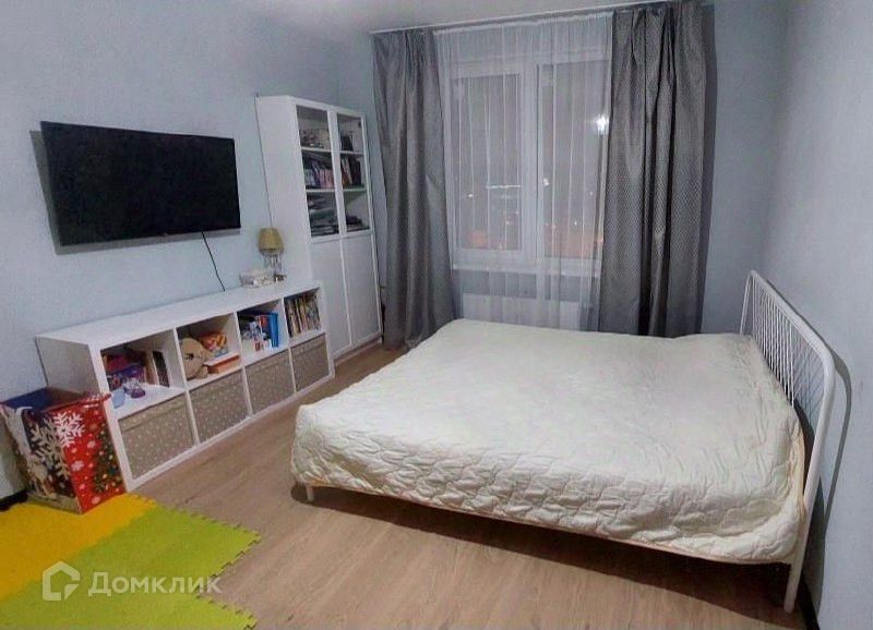 Продаётся 1-комнатная квартира, 39.8 м²