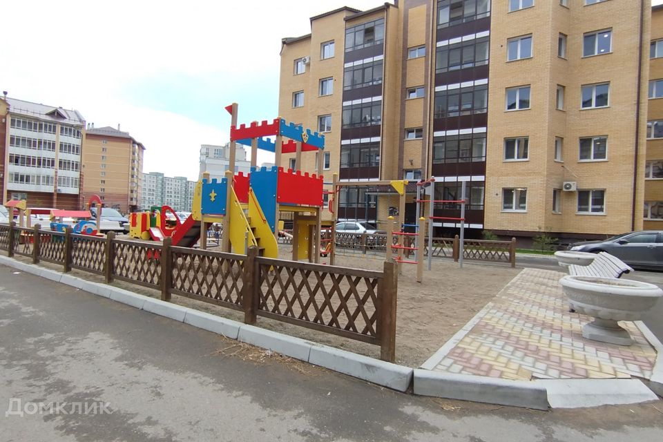 Продаётся 1-комнатная квартира, 42 м²