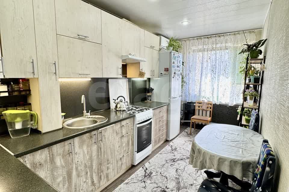 Продаётся 3-комнатная квартира, 64.4 м²