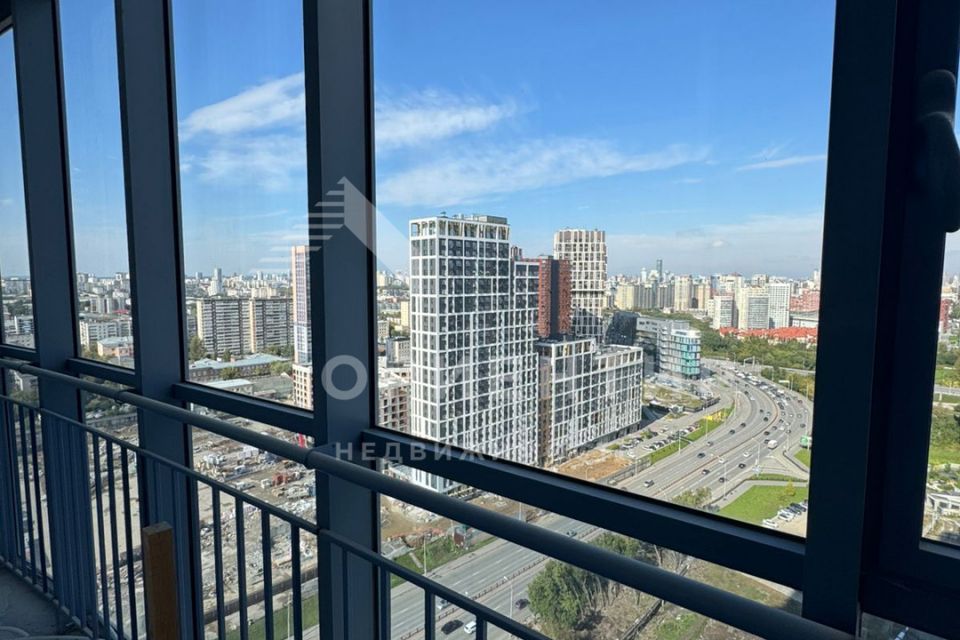 Продаётся 4-комнатная квартира, 124.9 м²
