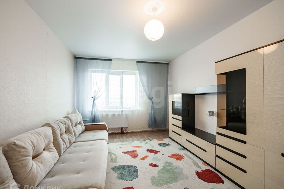Продаётся 1-комнатная квартира, 39.7 м²
