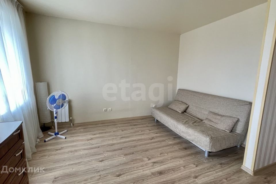 Продаётся 1-комнатная квартира, 42.5 м²