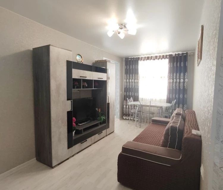 Продаётся 3-комнатная квартира, 56.8 м²