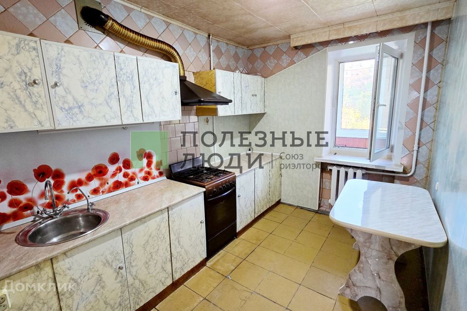 Продаётся 3-комнатная квартира, 56.6 м²