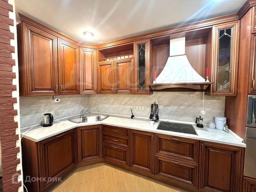 Сдаётся 2-комнатная квартира, 76 м²