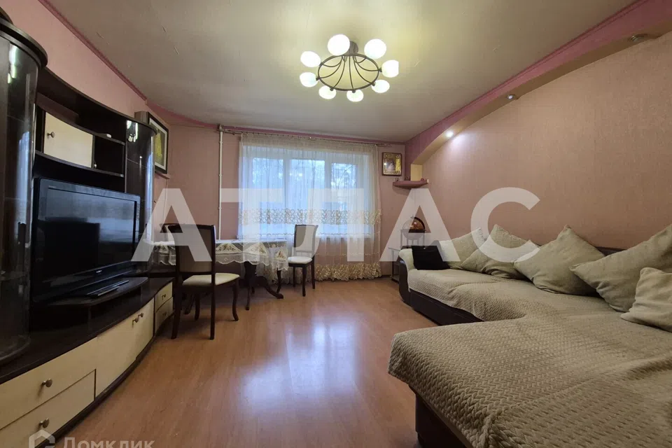 Продаётся 3-комнатная квартира, 63.7 м²